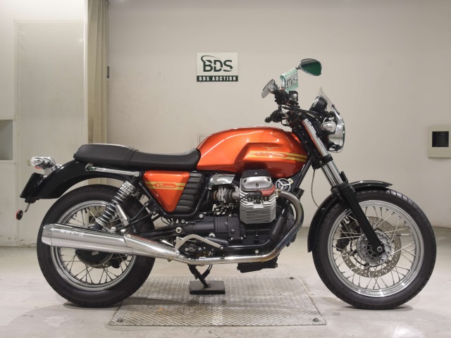 Moto Guzzi V7 CAFE CLASSIC