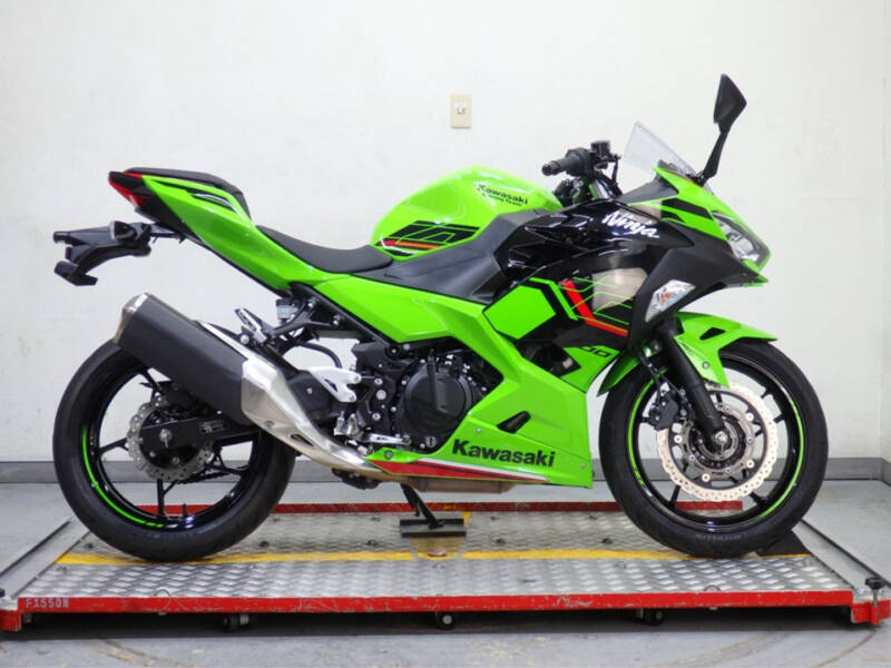 Kawasaki NINJA400KRT