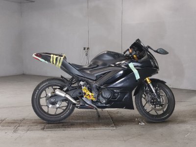 Yamaha YZF-R25