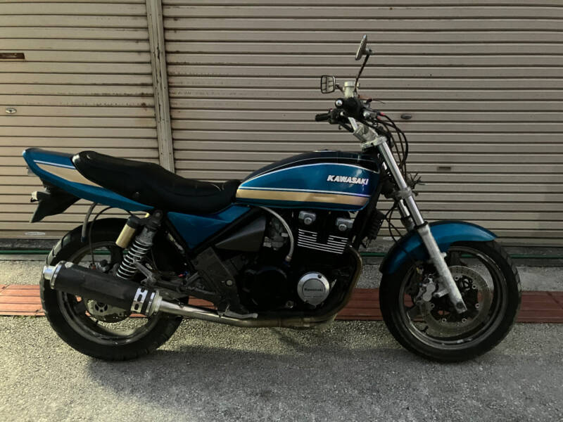 Kawasaki ZEPHYR400