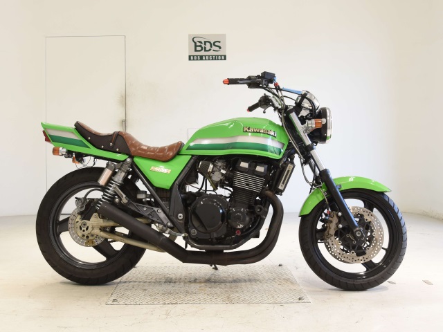 Kawasaki ZRX400
