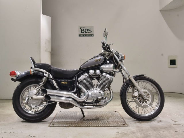 Yamaha VIRAGO XV400
