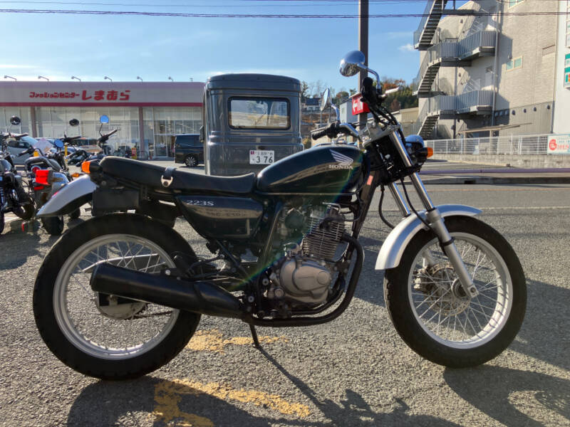 Honda CB223S