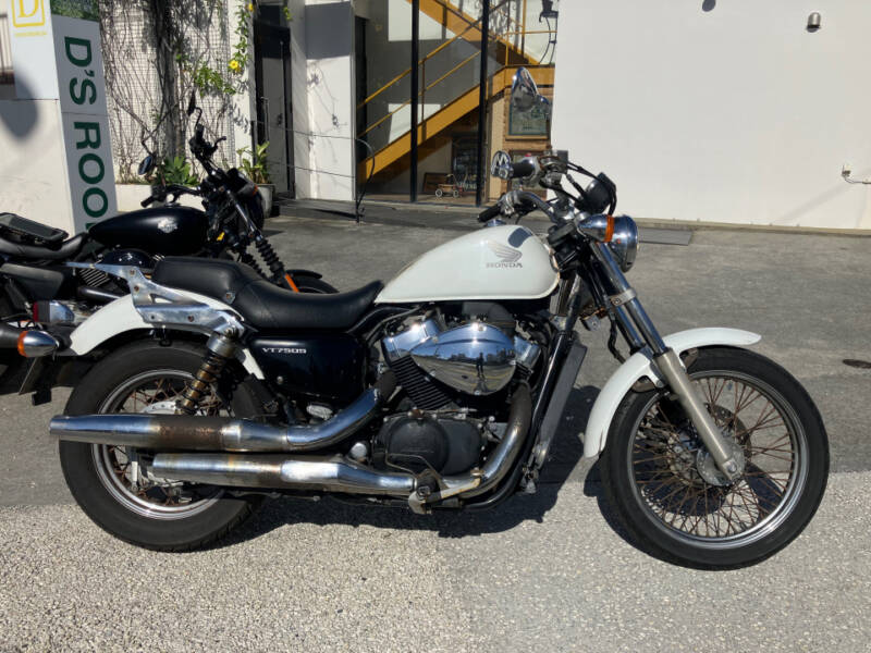 Honda SHADOW750 RS