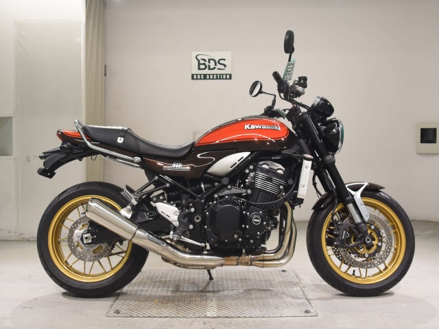 Kawasaki Z900RS