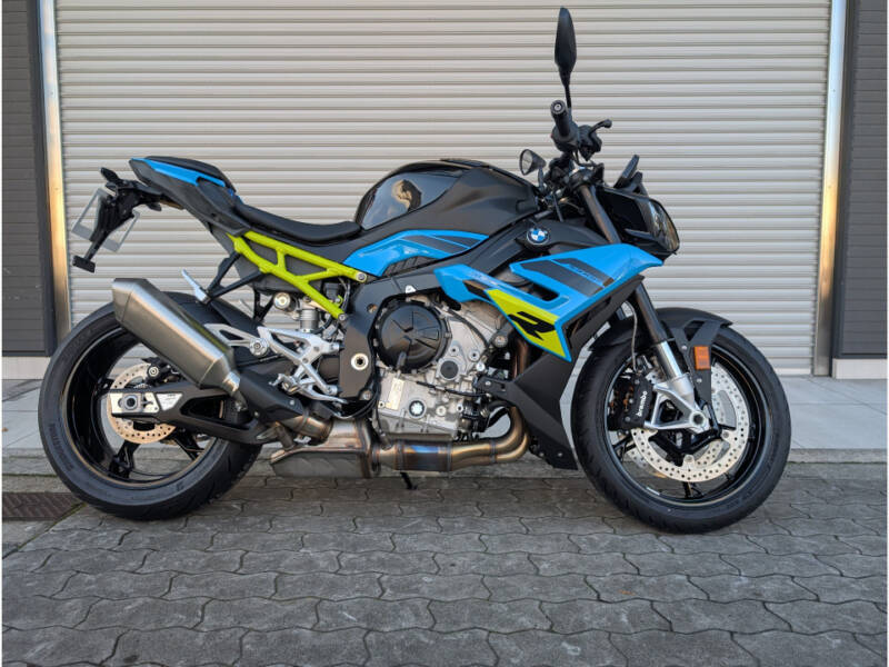 BMW S1000R