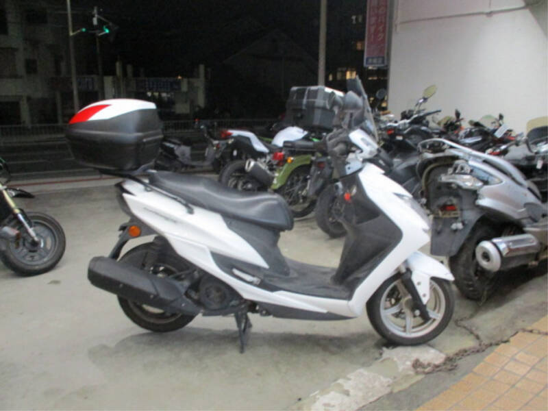 Yamaha CYGNUS125XSR FI