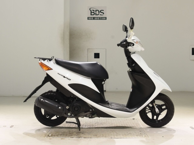 Suzuki ADDRESS V50