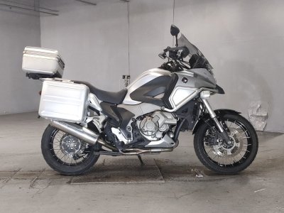 Honda VFR1200XD CROSSTOURER