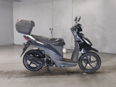 Suzuki ADDRESS V110