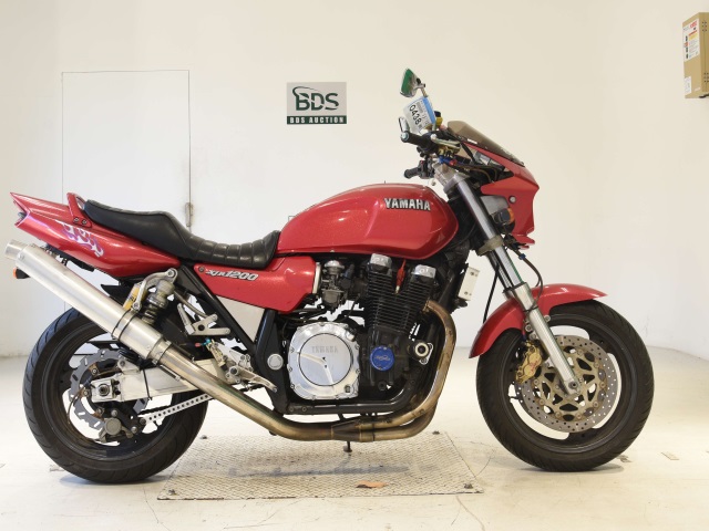 Yamaha XJR1200