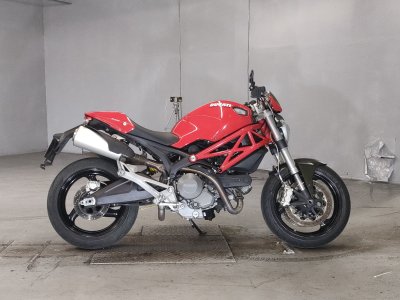 Ducati MONSTER 696