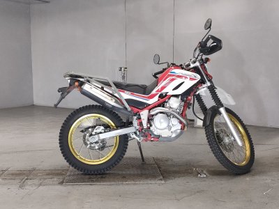 Yamaha SEROW XT250