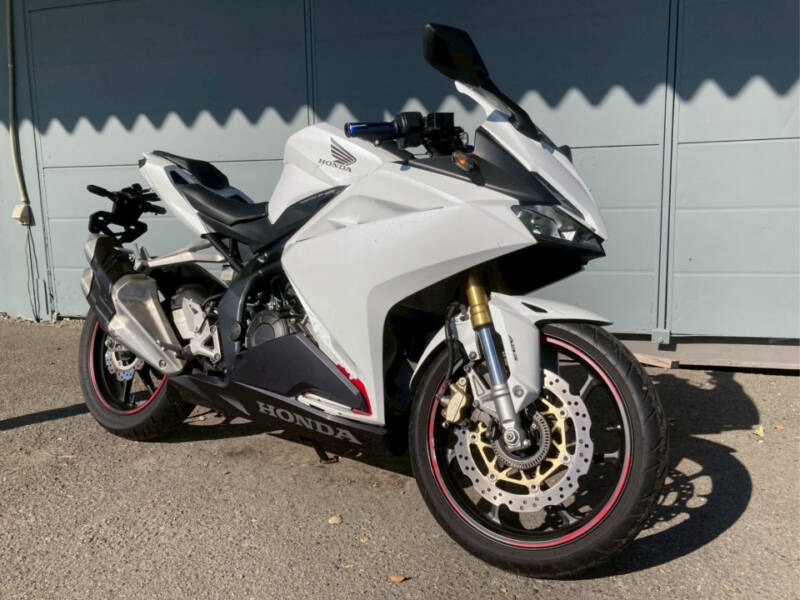 Honda CBR250RRA