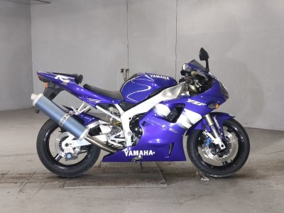 Yamaha YZF-R1
