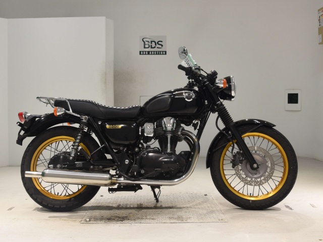 Kawasaki W800