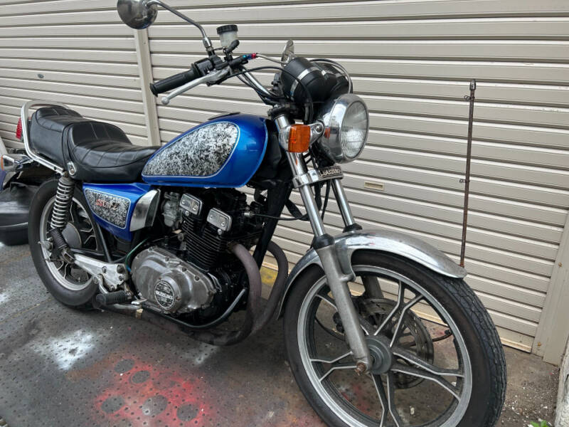 Suzuki GSX250L