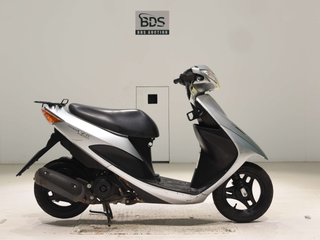 Suzuki ADDRESS V50