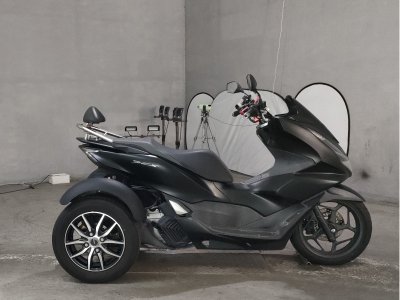 Honda PCX160 TRIKE