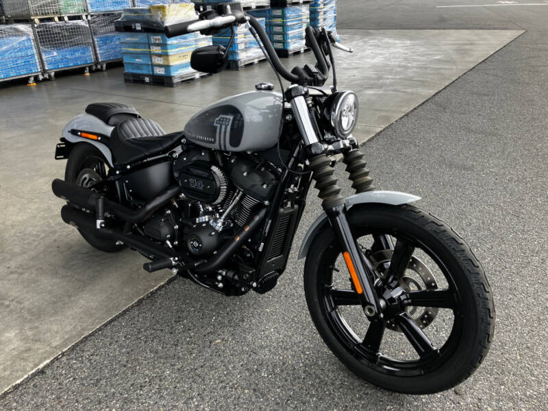 HD STREETBOB FXBB1750