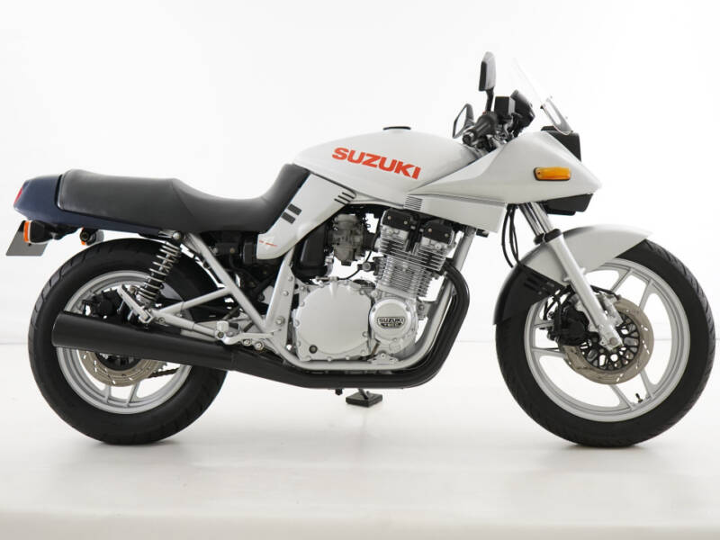Suzuki GSX1100S KATANA