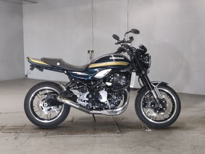 Kawasaki Z900RS
