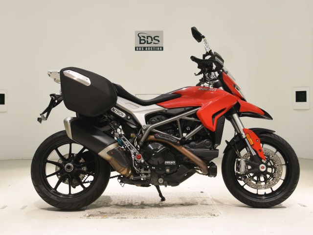 Ducati HYPERSTRADA 939