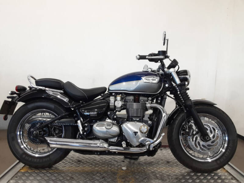 Triumph BONNEVILLE