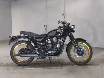 Kawasaki W800