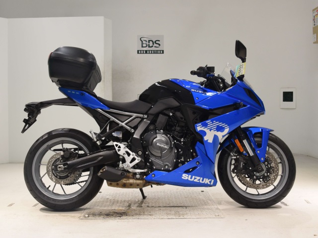 Suzuki GSX-8R