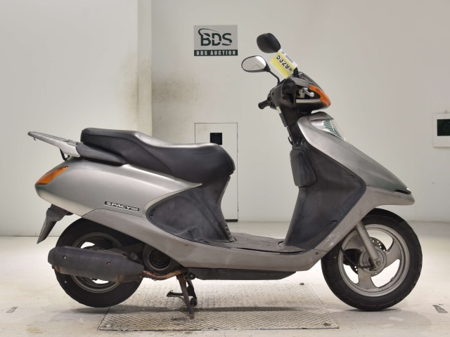 Honda SPACY100