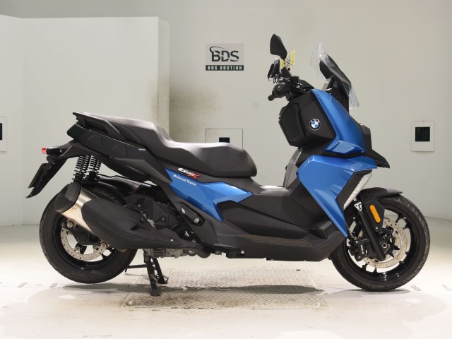 BMW C400X