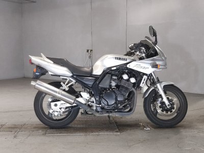 Yamaha FZS600 FAZER
