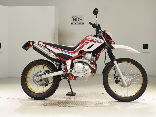 Yamaha SEROW XT250