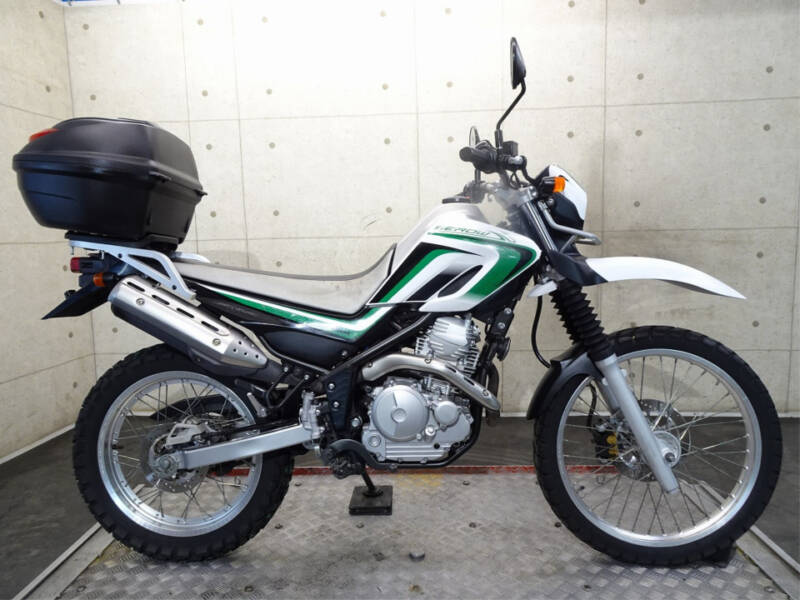 Yamaha SEROW XT250