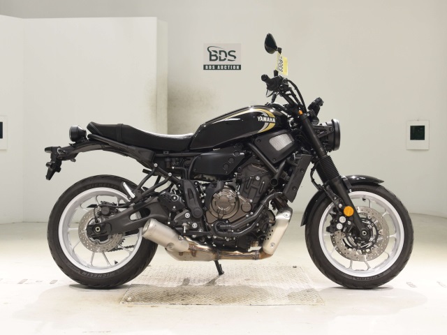 Yamaha XSR700-2