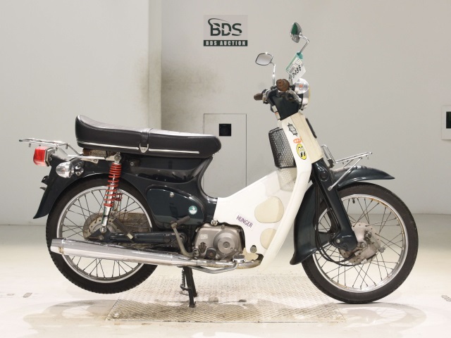 Honda C90