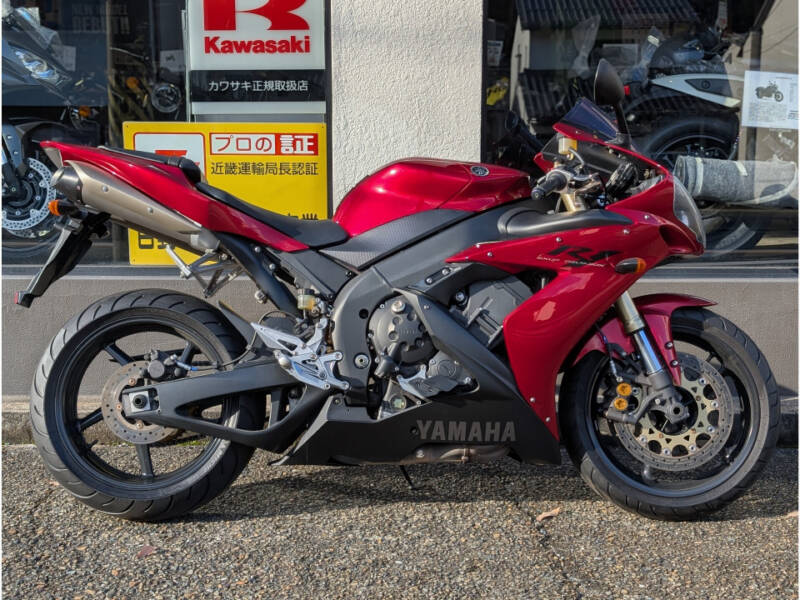 Yamaha YZF-R1