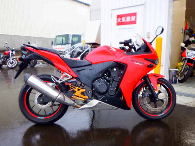 Honda CBR400R