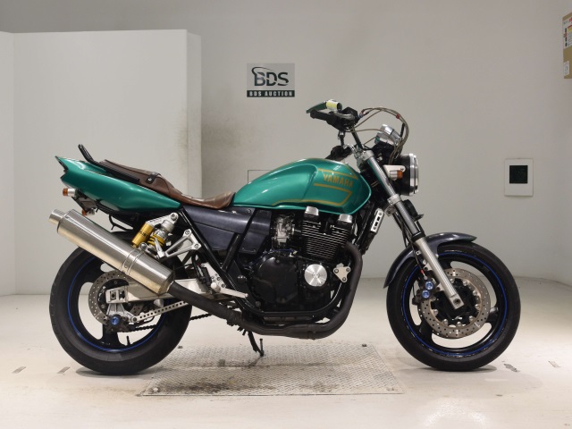 Yamaha XJR400