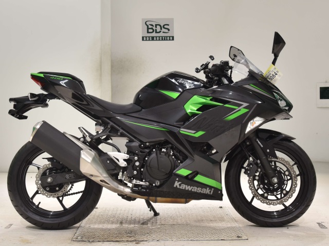 Kawasaki NINJA400