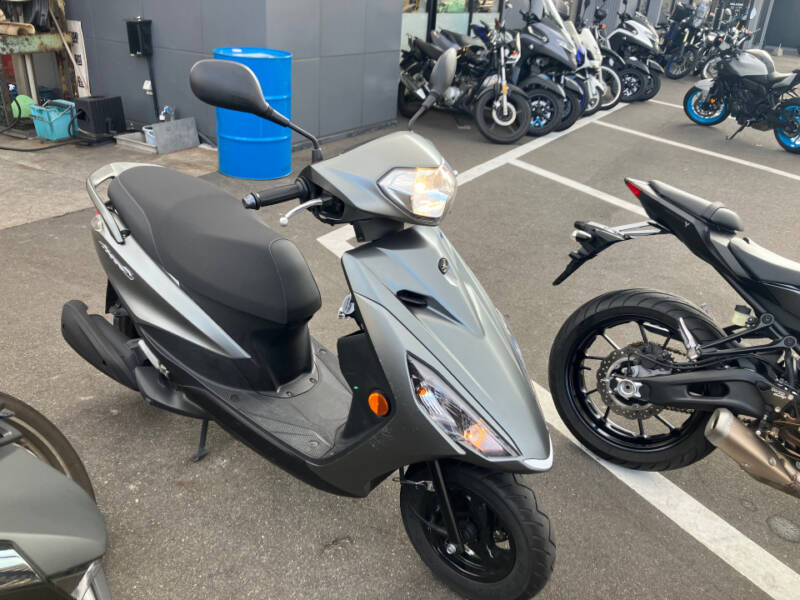 Yamaha AXIS Z