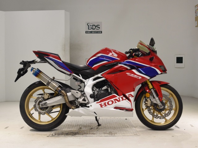 Honda CBR250RRA