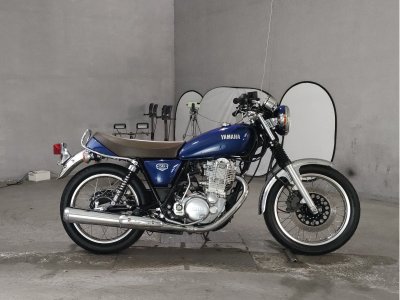 Yamaha SR400
