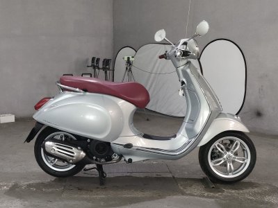 Vespa PRIMAVERA 150