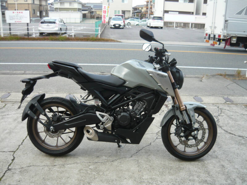 Honda CB125R