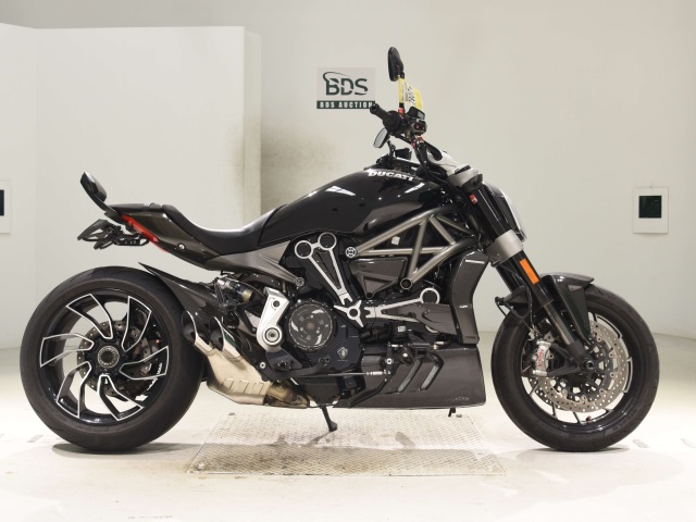 Ducati X DIAVEL S
