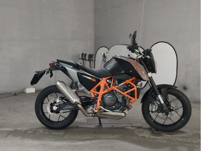 KTM 690 DUKE