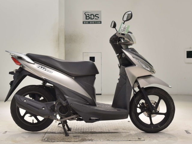 Suzuki ADDRESS V110
