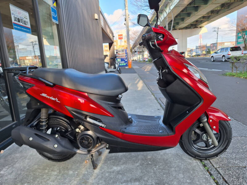 Suzuki SWISH